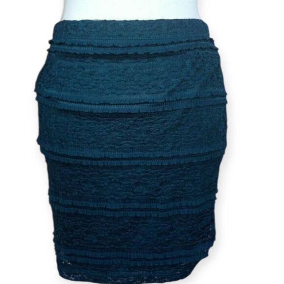 FOREVER 21 TEAL MINI SKIRT SZ.M EUC - Picture 1 of 4